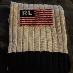 Like new cable knit Ralph Lauren scarf